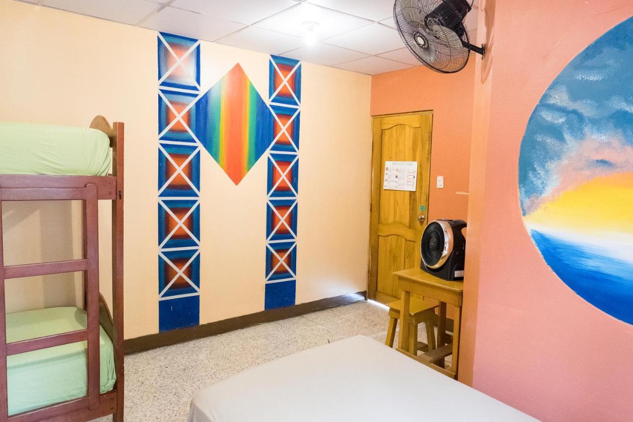 Hostel Nucapacha Γκουαγιακίλ Εξωτερικό φωτογραφία